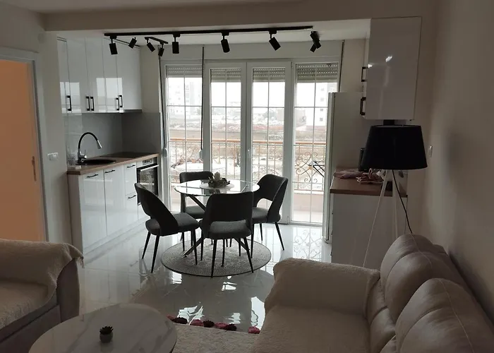 Vauda White 公寓 *